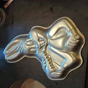 Vintage 1978 Wilton Bugs Bunny pan